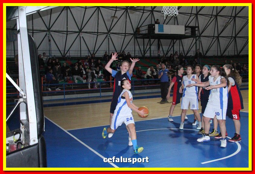 150228 Basket_U13F 095_tn.jpg